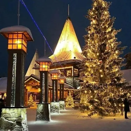 Joulutaehti, A Christmas Family For 9 * 罗瓦涅米
