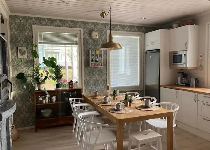 Joulutaehti, A Christmas Family For 9 וילה