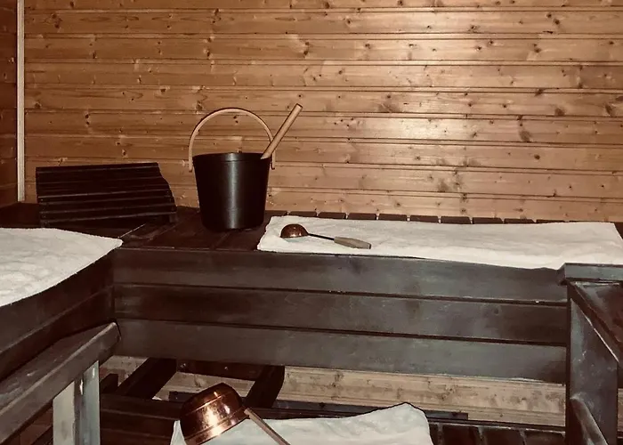 Joulutaehti, A Christmas Family For 9 Villa