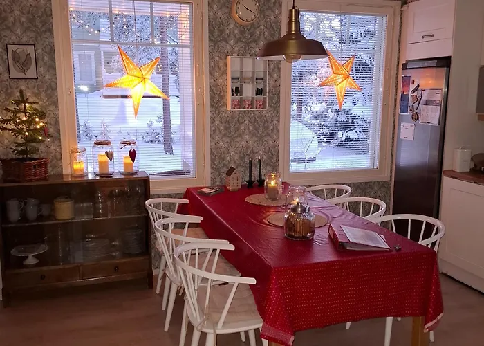 Joulutaehti, A Christmas Family For 9 *